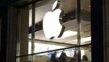 Bloomberg: Apple    iPhone   